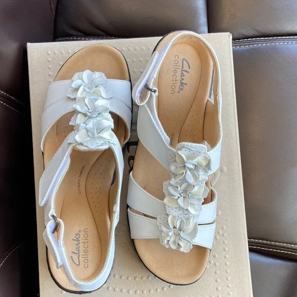 Clarks Cream Floral Strap Sandals - Picture 7 of 7